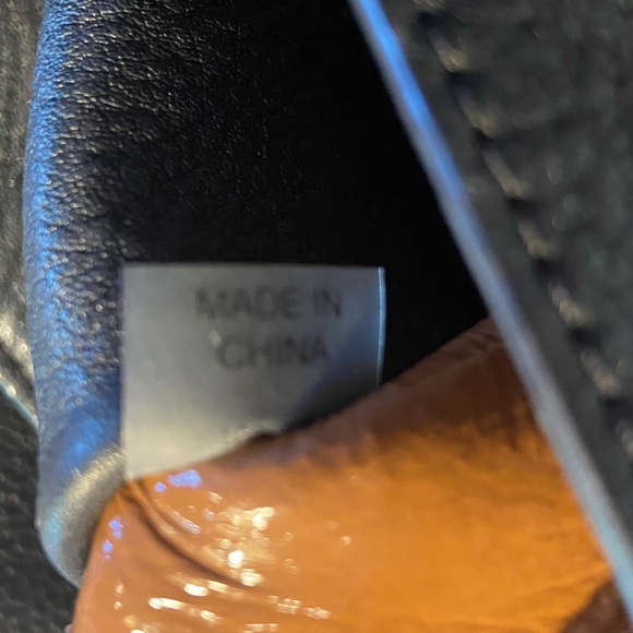 Tory Burch Black Small Perry Tote - Picture 8 of 12